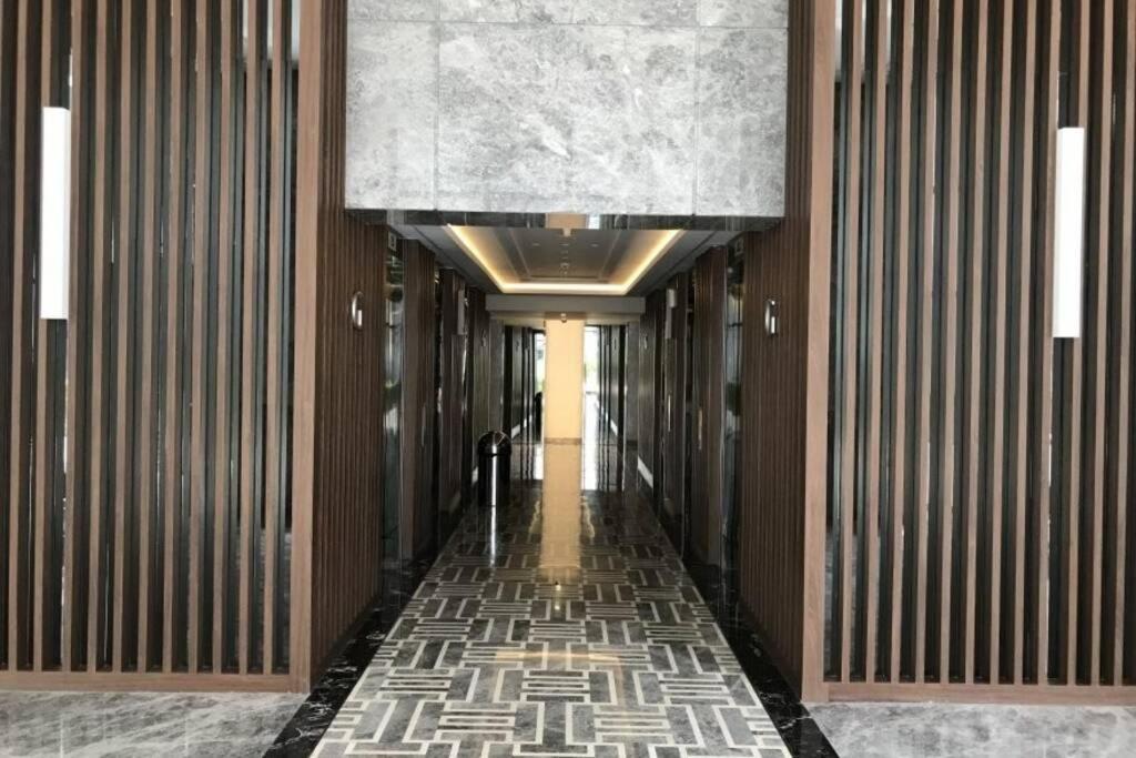 Homy 2 Bedroom Apartment Near Shopping Malls Yakarta Exterior foto