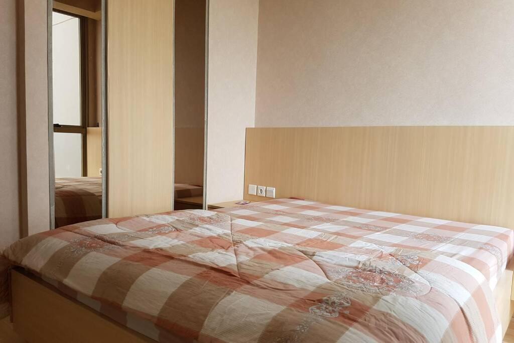 Homy 2 Bedroom Apartment Near Shopping Malls Yakarta Exterior foto